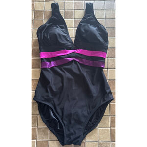 Women's Great Lengths Swimsuit Black/Purple Size 10